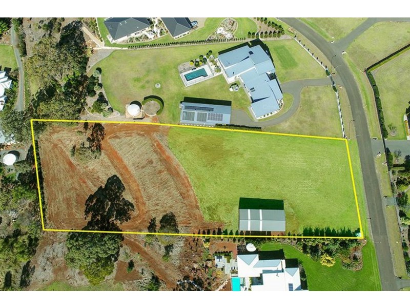 12 Bogong Court, Cabarlah QLD 4352