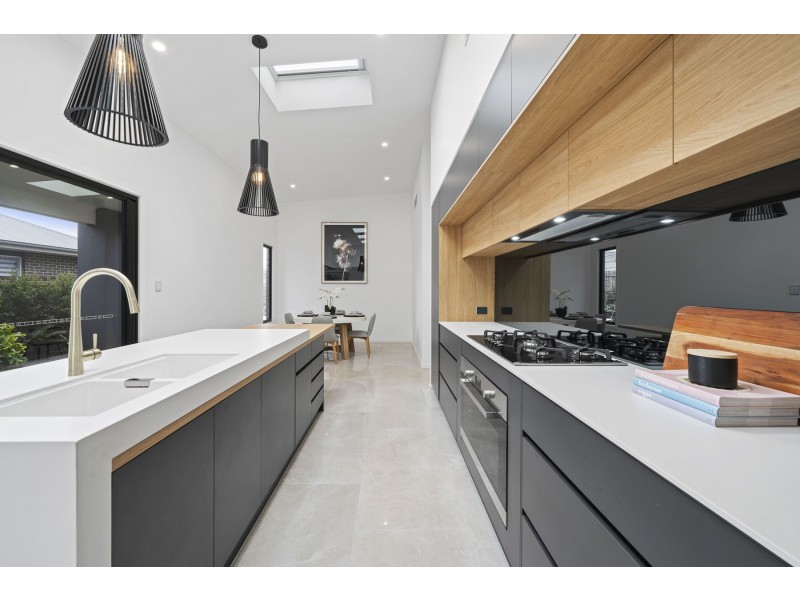 14 Carlow Lane, Middle Ridge QLD 4350