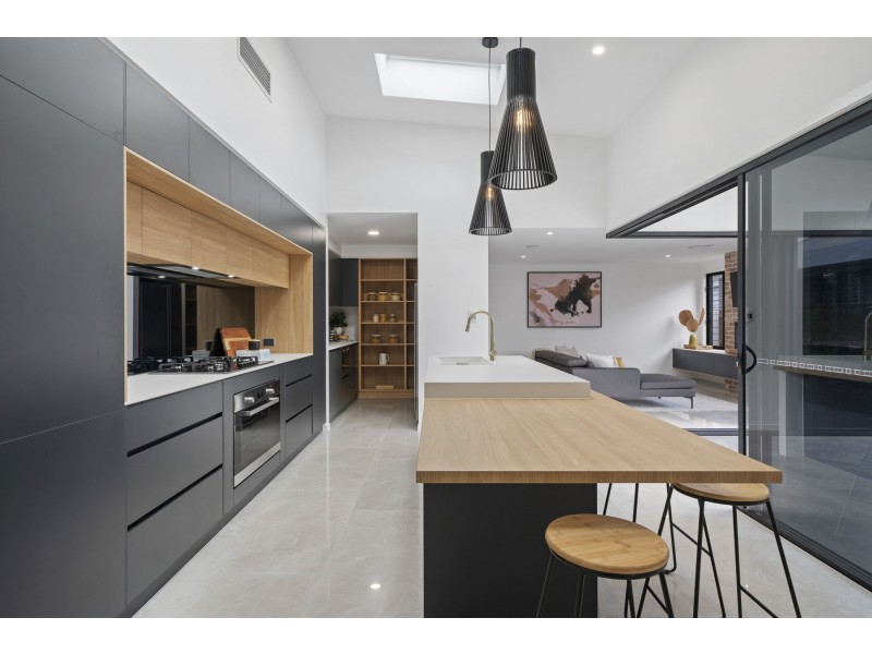 14 Carlow Lane, Middle Ridge QLD 4350