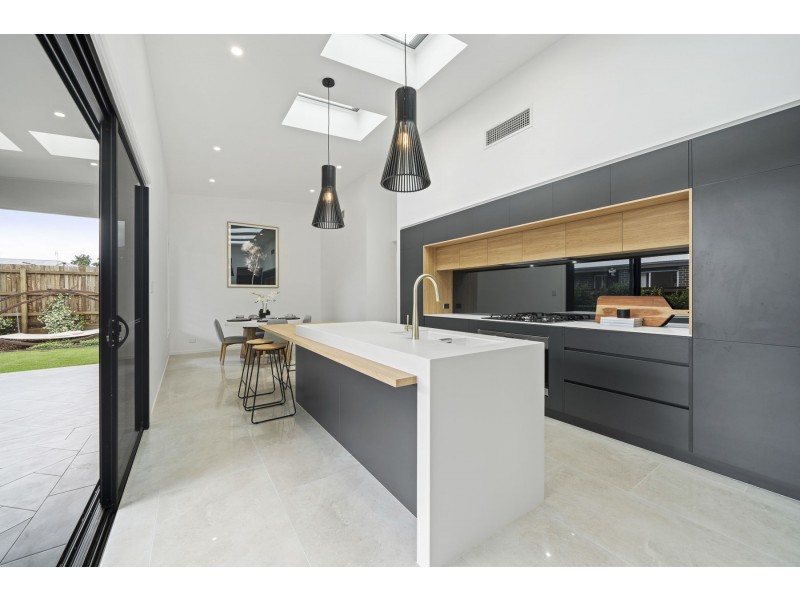 14 Carlow Lane, Middle Ridge QLD 4350