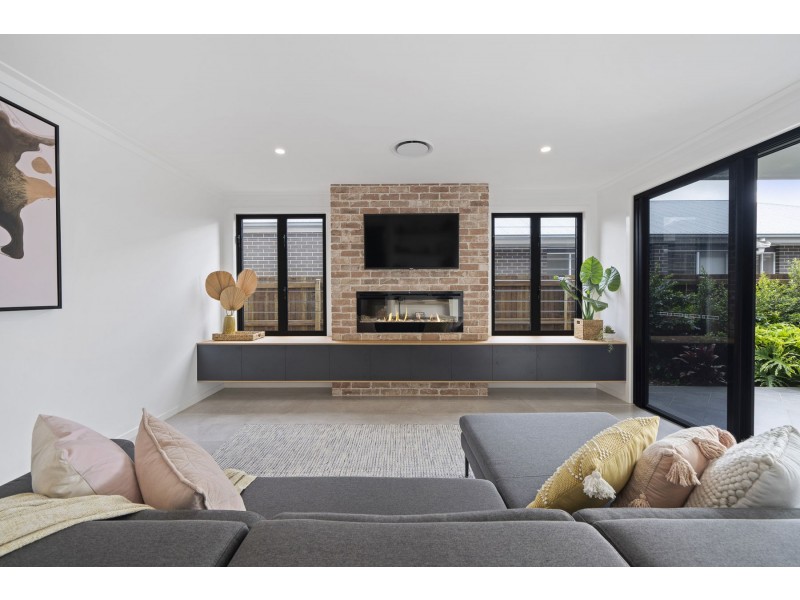 14 Carlow Lane, Middle Ridge QLD 4350