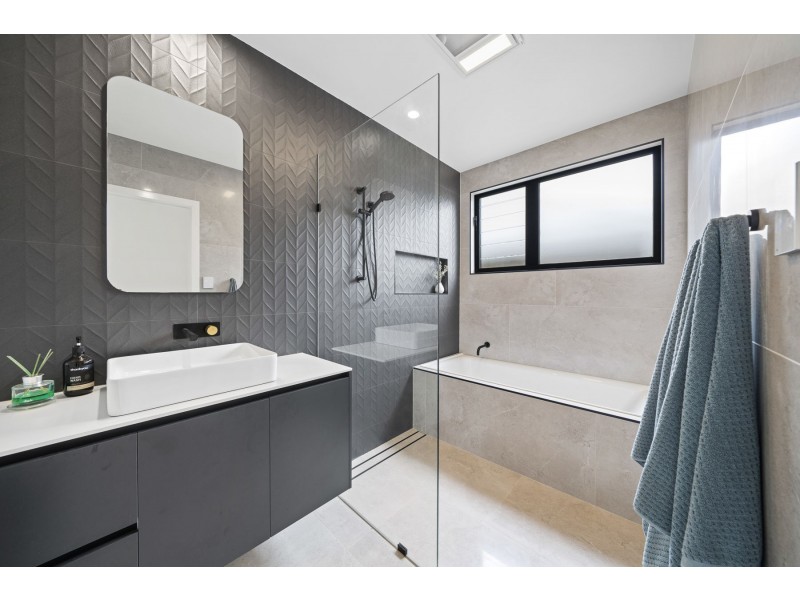 14 Carlow Lane, Middle Ridge QLD 4350