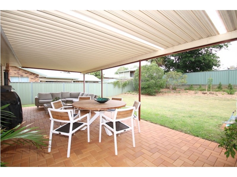 10 Poinsettia Court, Middle Ridge QLD 4350