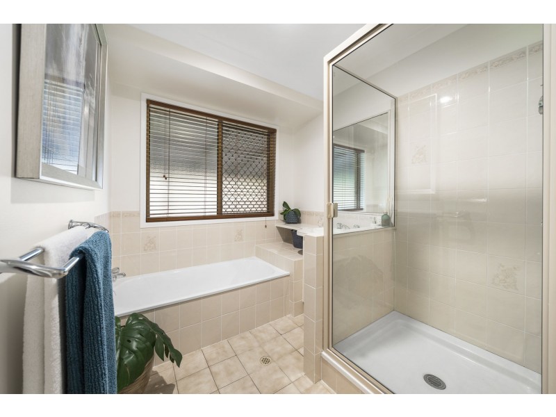 876 Murphys Creek Road, Murphys Creek QLD 4352