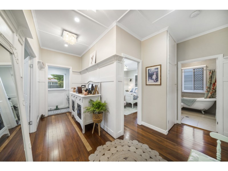 425 Alderley Street, Harristown QLD 4350