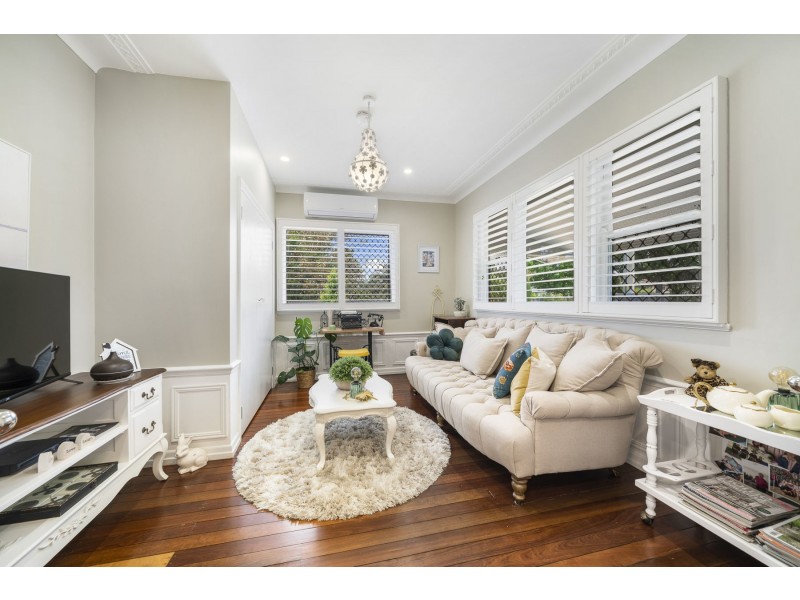 425 Alderley Street, Harristown QLD 4350