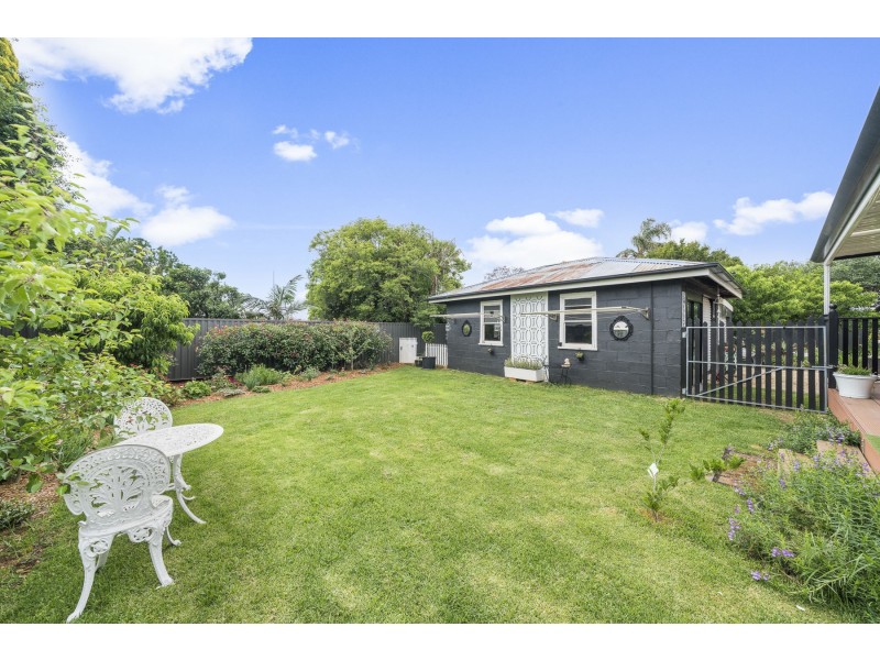 425 Alderley Street, Harristown QLD 4350