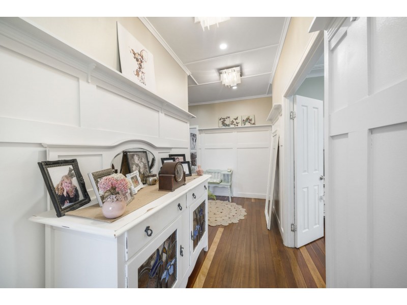 425 Alderley Street, Harristown QLD 4350