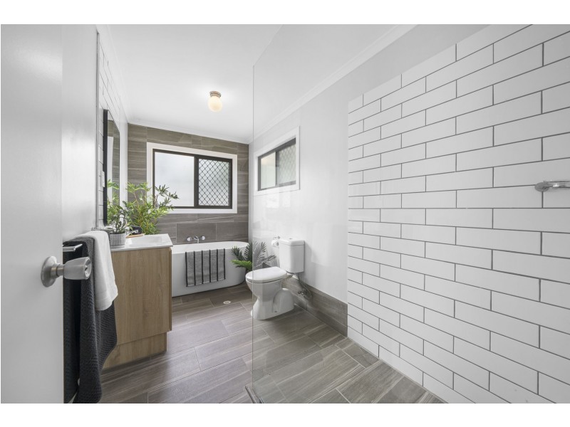 39 Daher Street, Goombungee QLD 4354