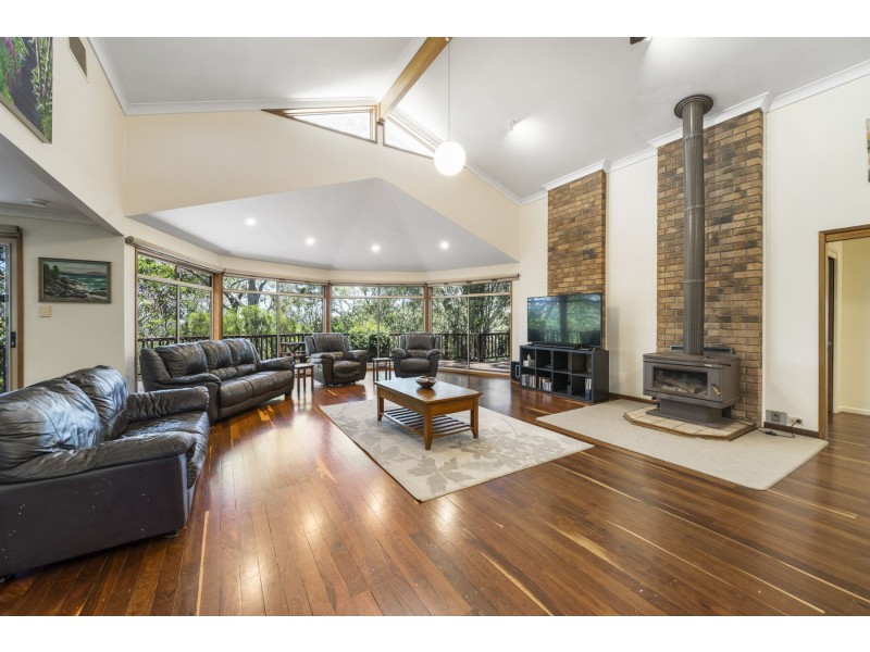 18 Merlin Court, Preston QLD 4352