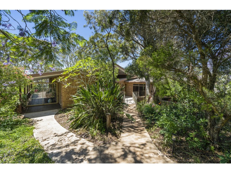 18 Merlin Court, Preston QLD 4352