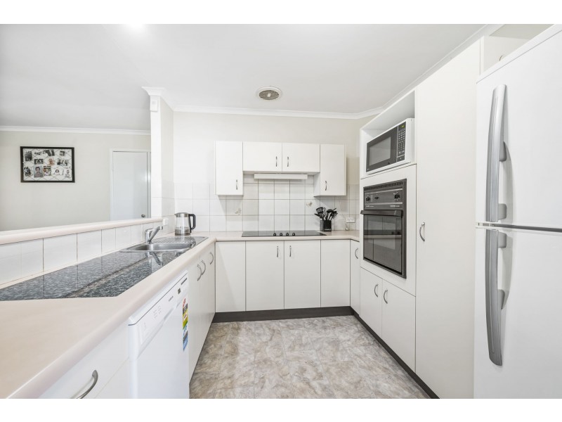 15 Irving Court, Harlaxton QLD 4350