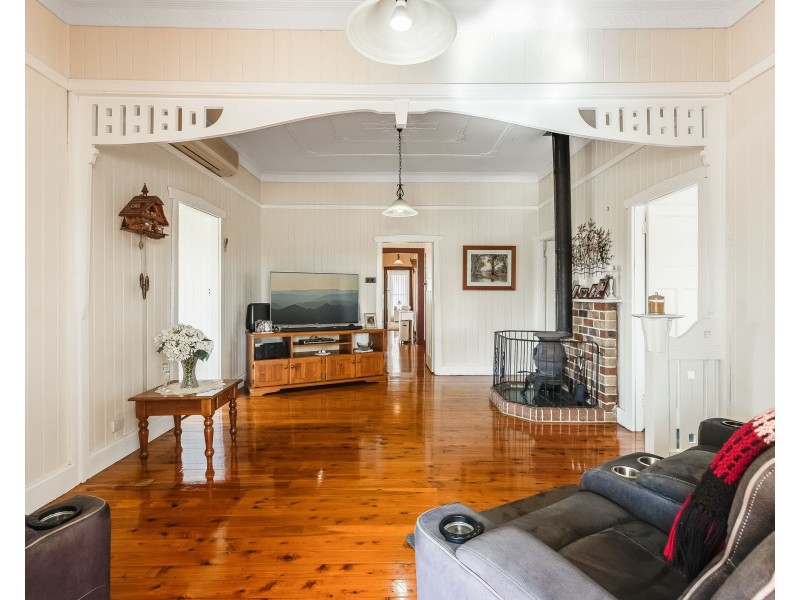 164 Taylor Street, Newtown QLD 4350