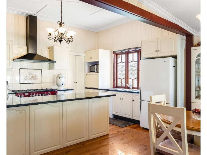 164 Taylor Street, Newtown QLD 4350