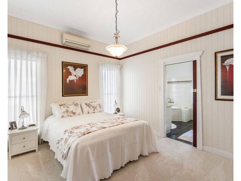 164 Taylor Street, Newtown QLD 4350