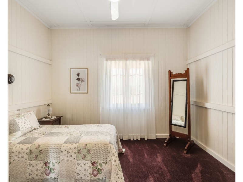 164 Taylor Street, Newtown QLD 4350