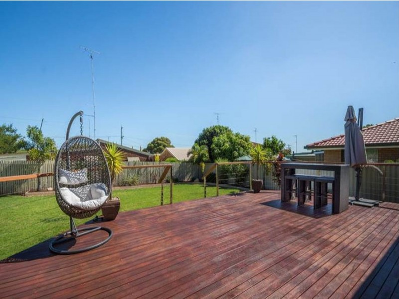20 Hinkler Crescent, Wilsonton QLD 4350