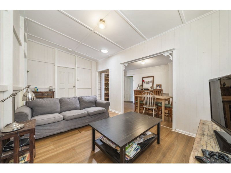 9 Lemnos Street, Harlaxton QLD 4350