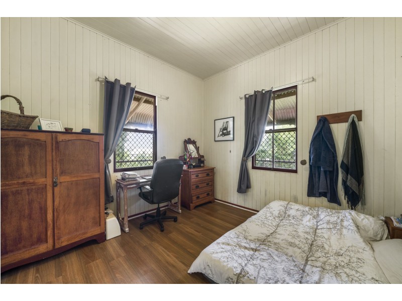 9 Lemnos Street, Harlaxton QLD 4350