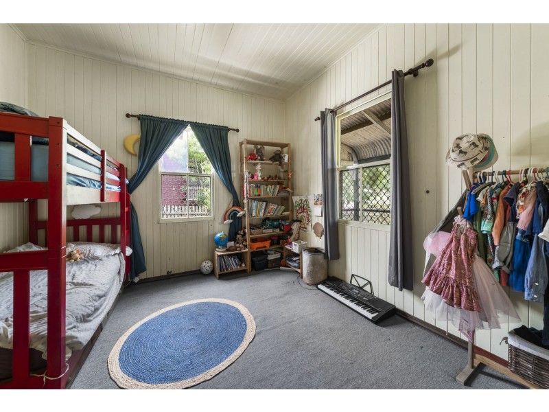 9 Lemnos Street, Harlaxton QLD 4350