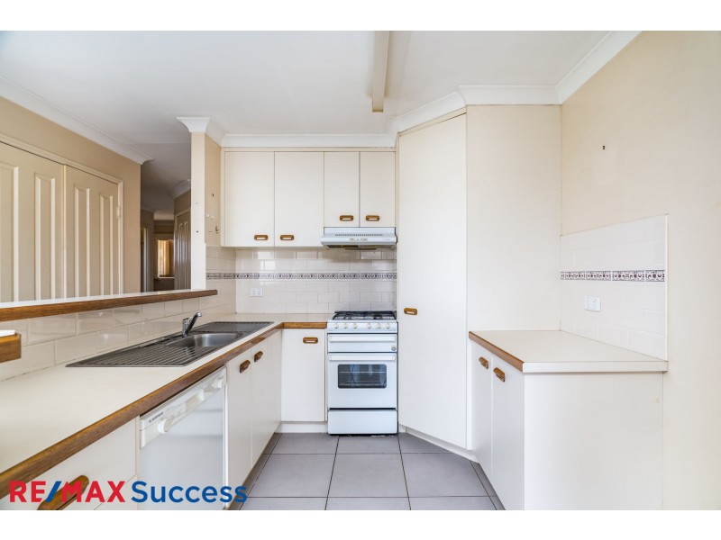 1/2 Brunckhorst Drive, Kearneys Spring QLD 4350