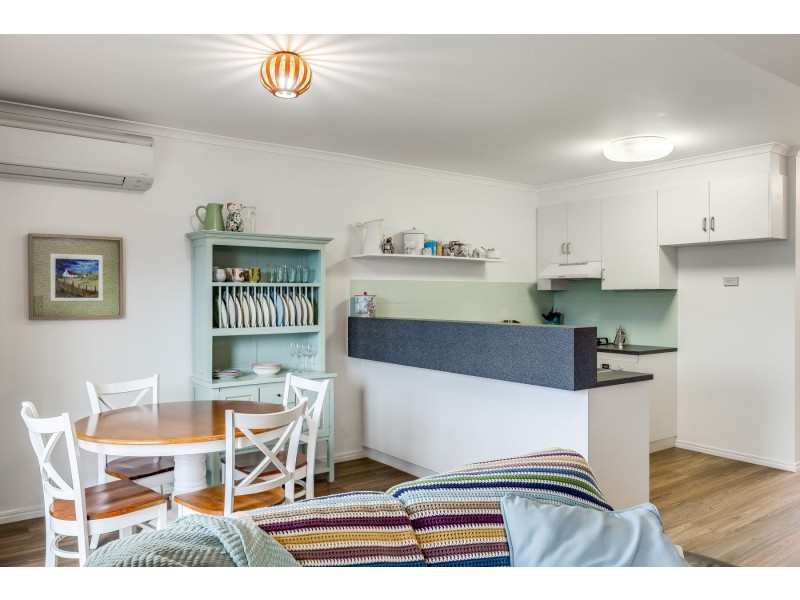 3/247 Herries Street, Newtown QLD 4350