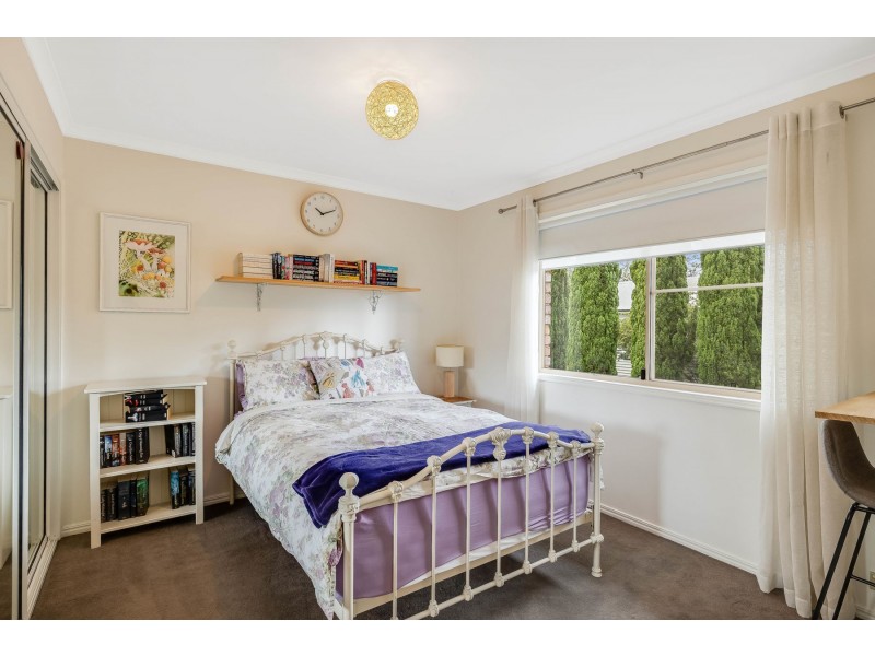 3/247 Herries Street, Newtown QLD 4350