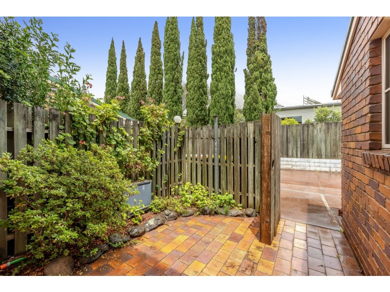3/247 Herries Street, Newtown QLD 4350