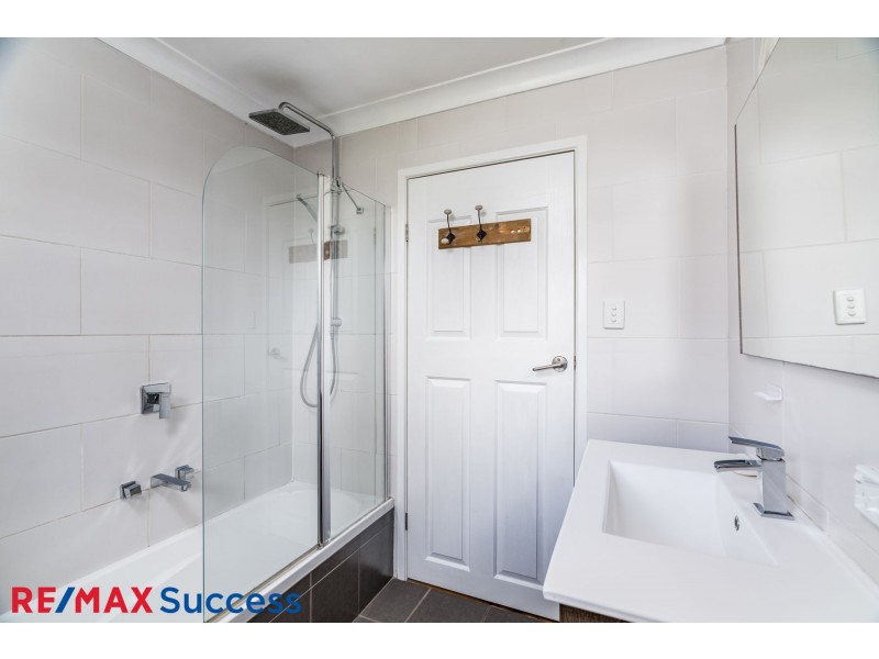 22 Quelch Street, Rockville QLD 4350