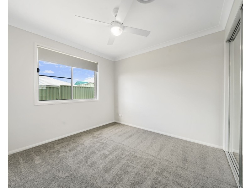 4 Clara May Street, Cotswold Hills QLD 4350