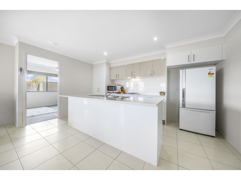 2/42 Parkview Drive, Glenvale QLD 4350