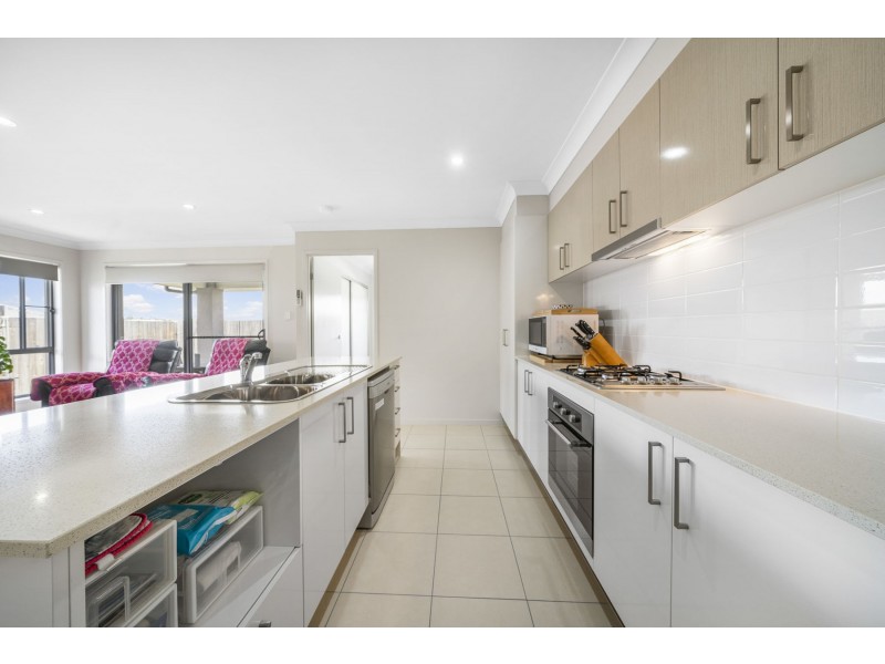 2/42 Parkview Drive, Glenvale QLD 4350