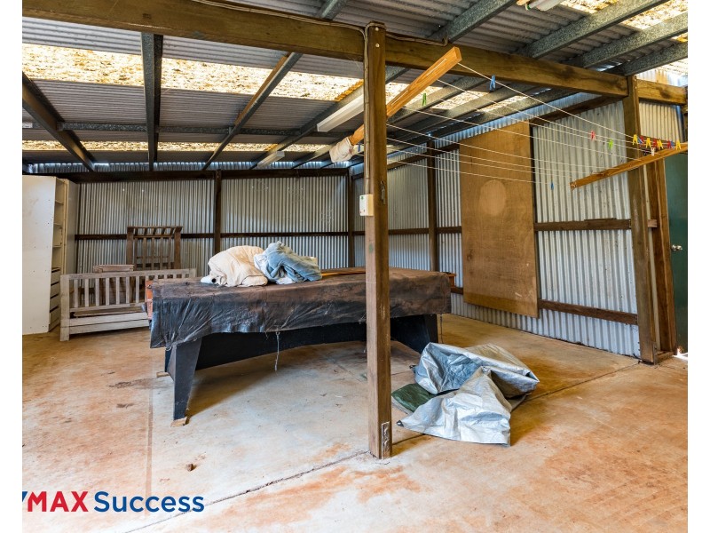 104 Drayton Road, Harristown QLD 4350