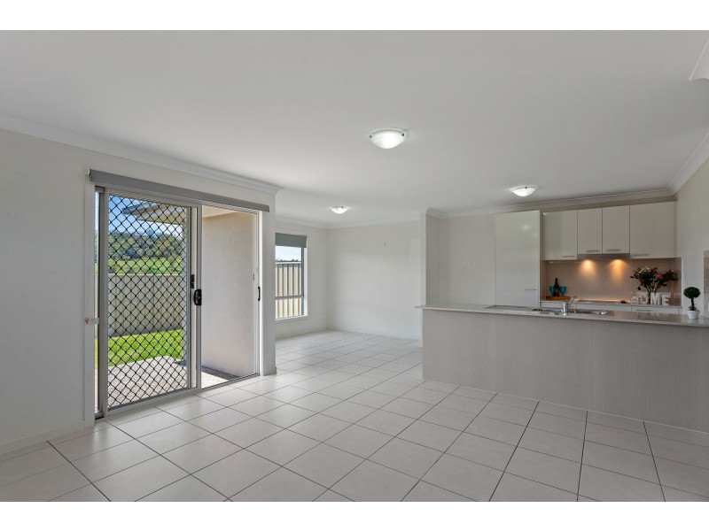 12 Glenwoods Drive, Glenvale QLD 4350