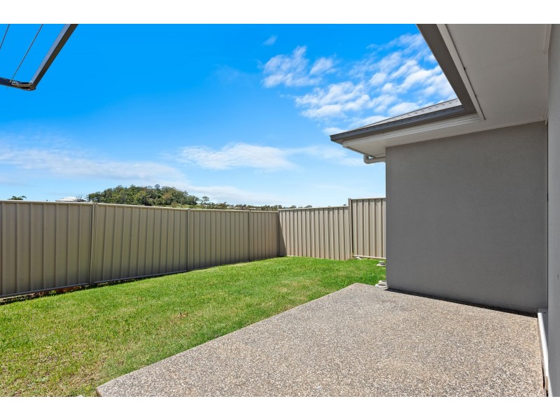 12 Glenwoods Drive, Glenvale QLD 4350