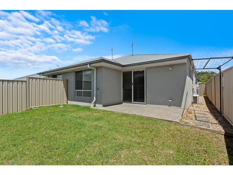 12 Glenwoods Drive, Glenvale QLD 4350
