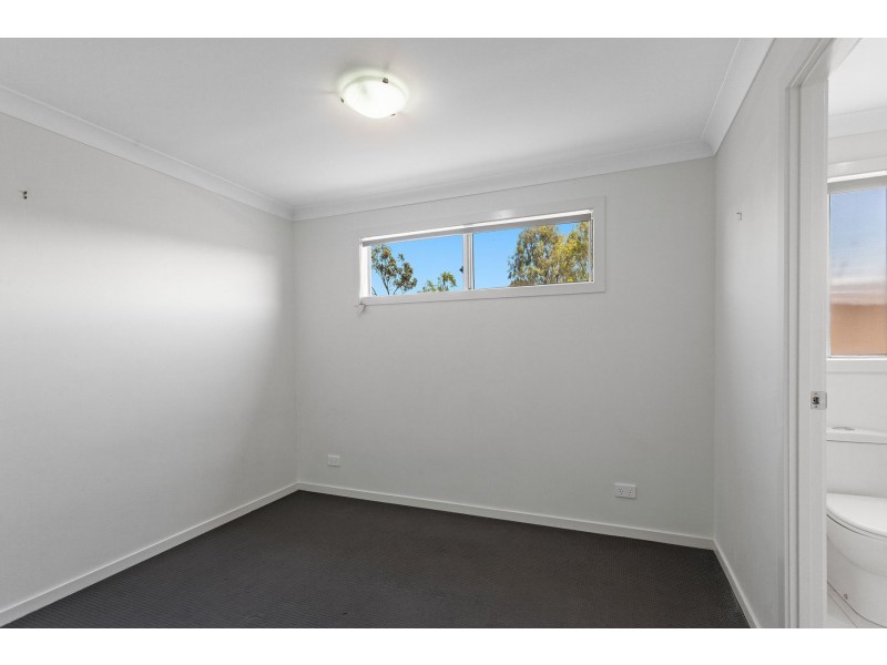 12 Glenwoods Drive, Glenvale QLD 4350