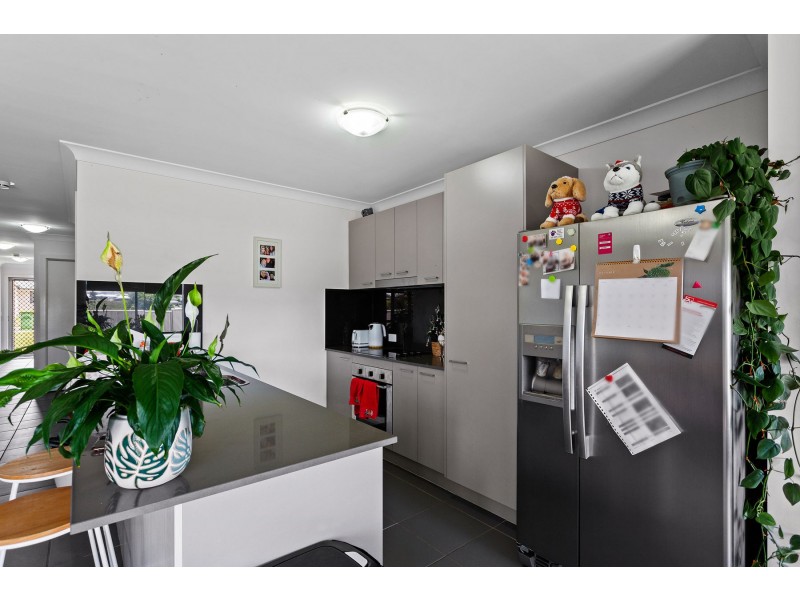 12 Glenwoods Drive, Glenvale QLD 4350