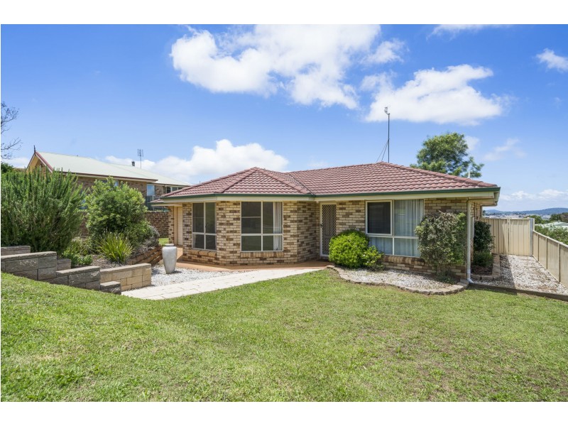 44 Barlow Street, Wilsonton QLD 4350