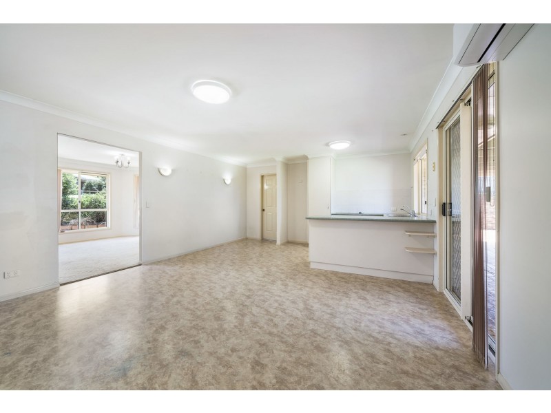 44 Barlow Street, Wilsonton QLD 4350