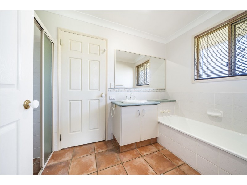 44 Barlow Street, Wilsonton QLD 4350