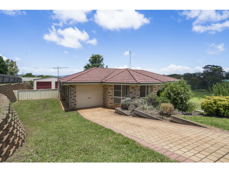 44 Barlow Street, Wilsonton QLD 4350