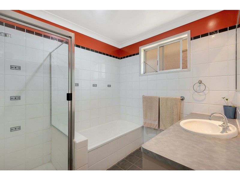 41 Martini Street, Mount Lofty QLD 4350