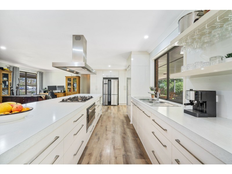 105 Koreelah Street, Upper Lockyer QLD 4352