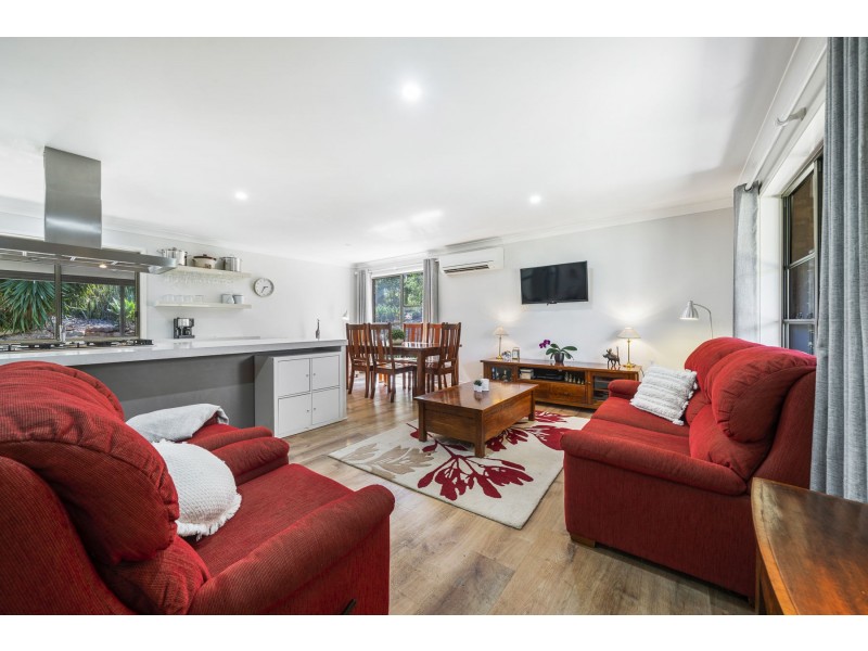 105 Koreelah Street, Upper Lockyer QLD 4352