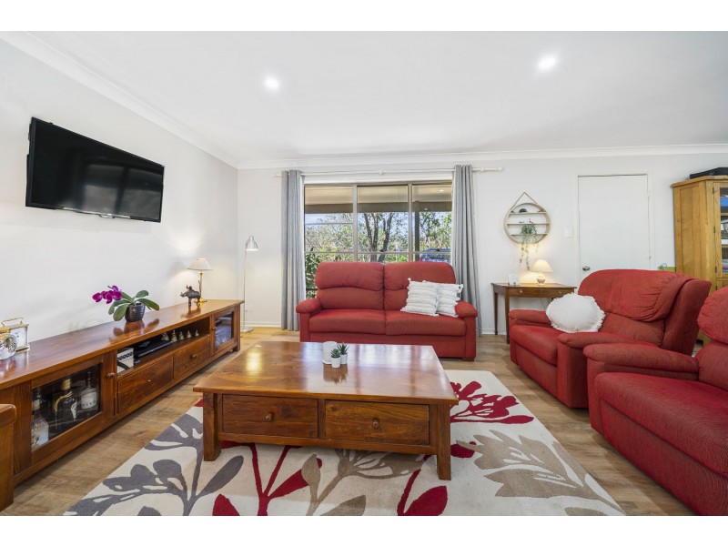 105 Koreelah Street, Upper Lockyer QLD 4352