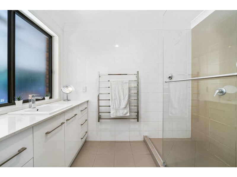 105 Koreelah Street, Upper Lockyer QLD 4352