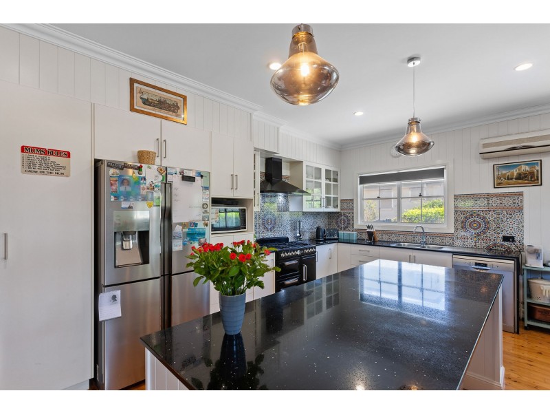 10 Horner Street, Centenary Heights QLD 4350