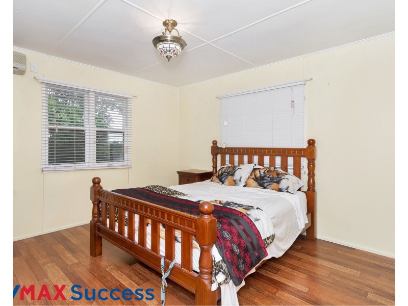 5 Greyfriars Street, Rockville QLD 4350