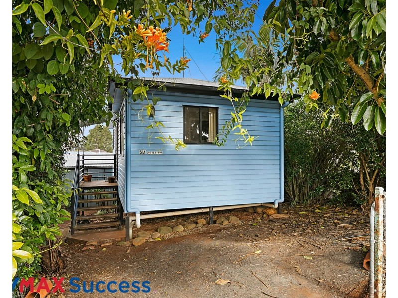 5 Greyfriars Street, Rockville QLD 4350